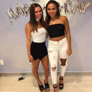 Meet your Posher, Dana